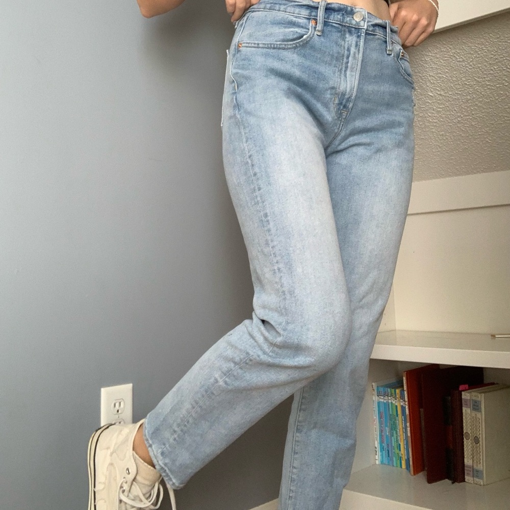 Light wash, straight leg jeans, mid rise
